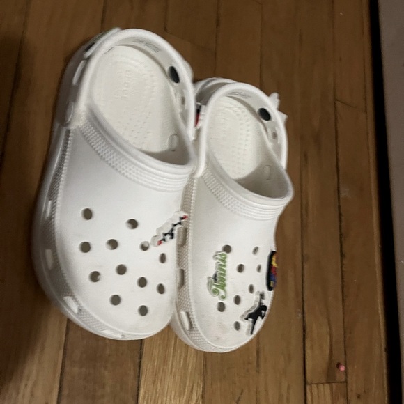 Kids White Clogs with Fun Charms - Picture 2 of 4